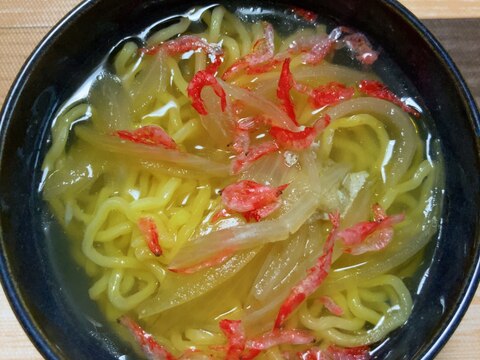 玉ねぎ炒めのオリジナル塩ラーメン